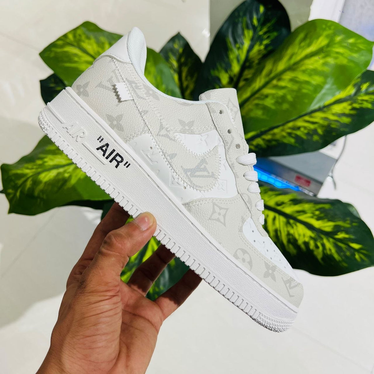 Shoes nike airforce 1 low x lv grey british white