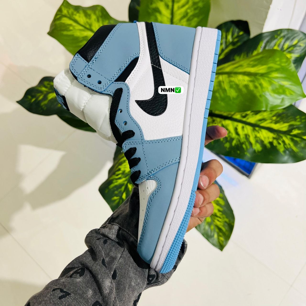 Shoes nike air jordan 1 high blue white