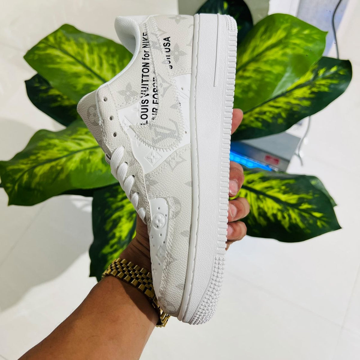 Shoes nike airforce 1 low x lv grey british white