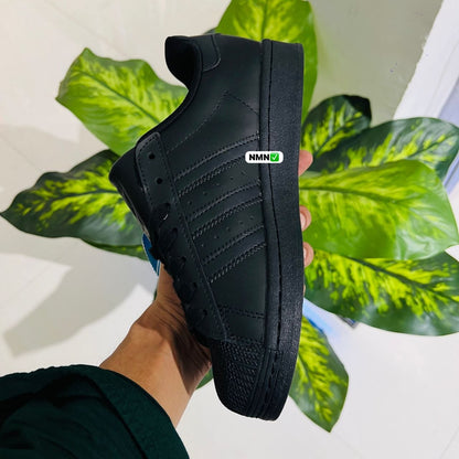Shoes adidas superstar black