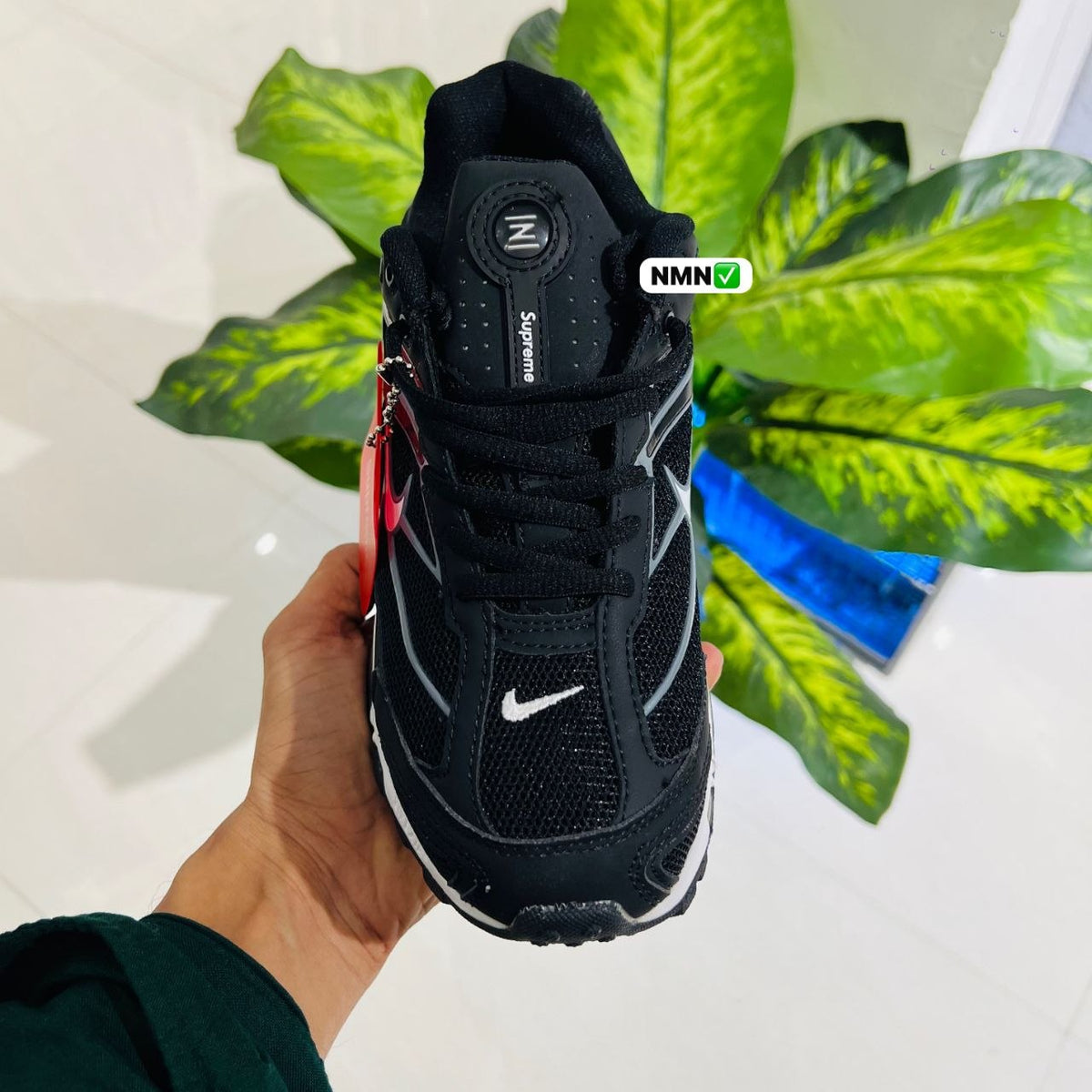 Shoes nike shox x supreme black white