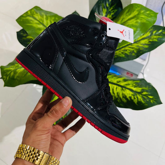 Shoes nike air jordan 1 high painted black red soul