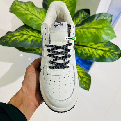 Shoes nike airforce 1 stussy beige black