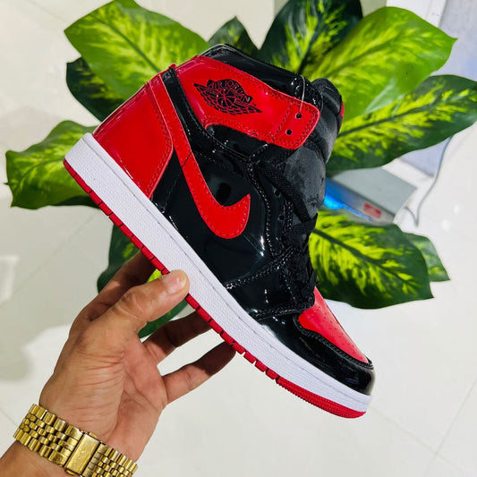 Shoes nike air jordan 1 high painted red black
