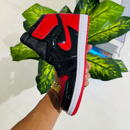 Shoes nike air jordan 1 high painted red black