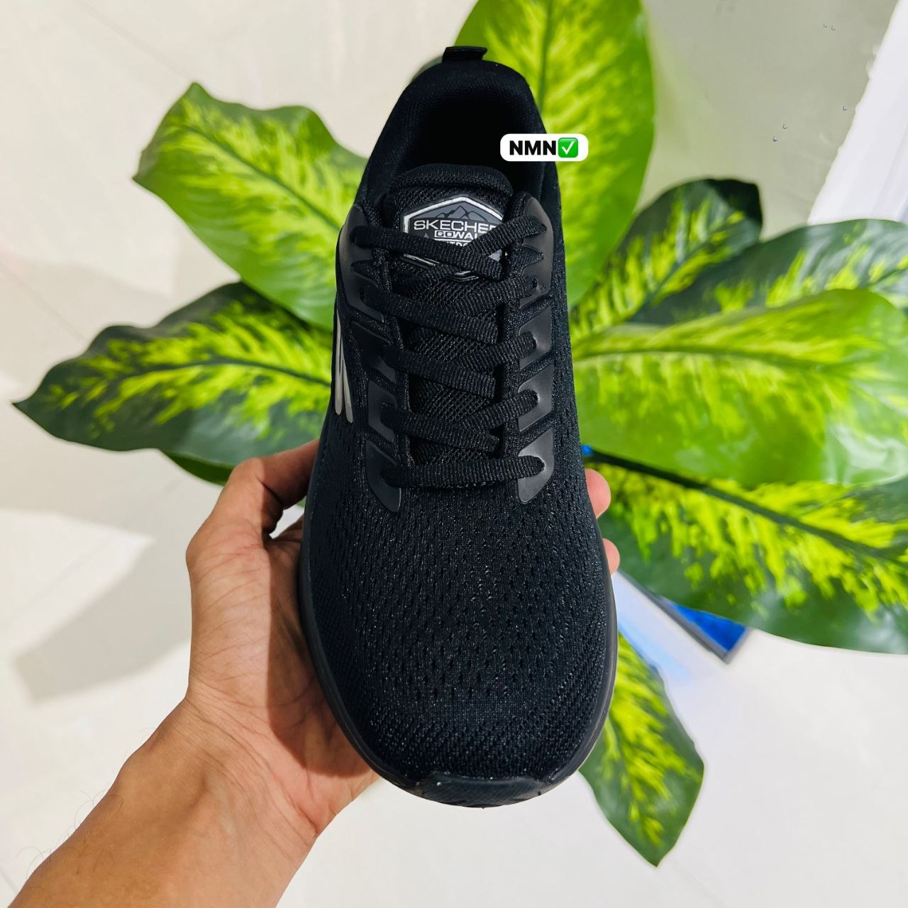 Shoes skechers hyper brust black