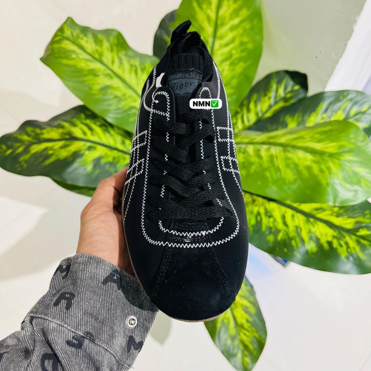 Shoes onitsuka tiger sclaw black white