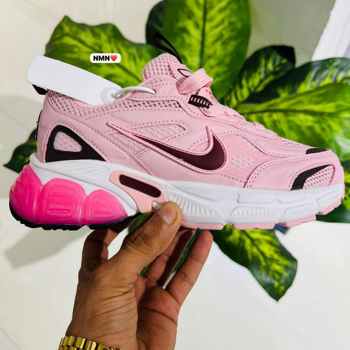 Shoes Nike pink. Sports. Running