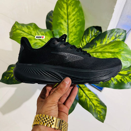 Shoes Brooks black