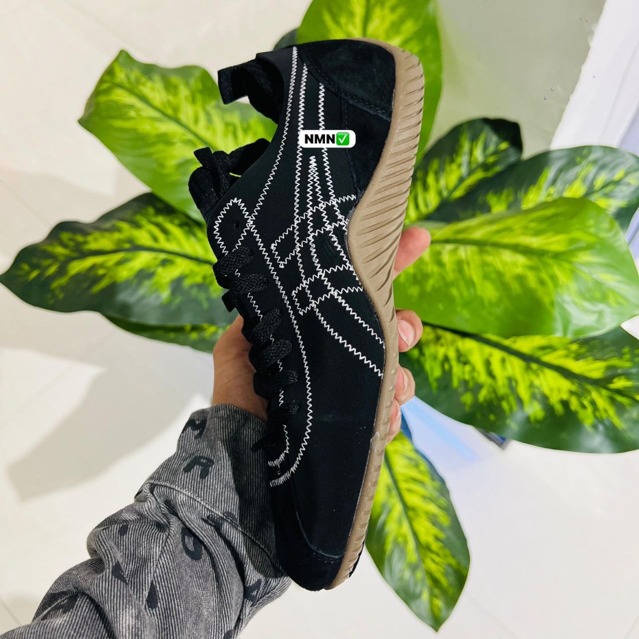 Shoes onitsuka tiger sclaw black white