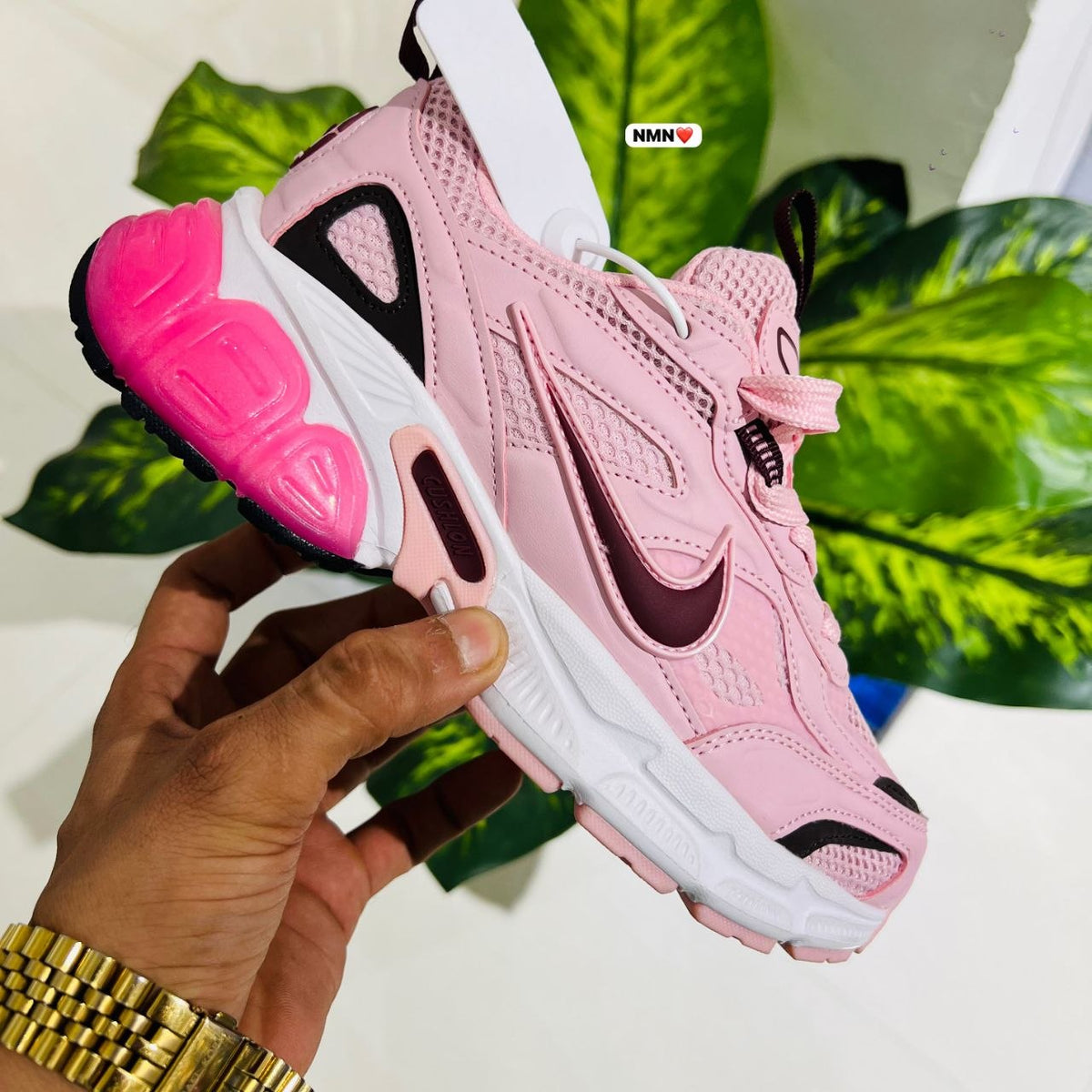 Shoes Nike pink. Sports. Running
