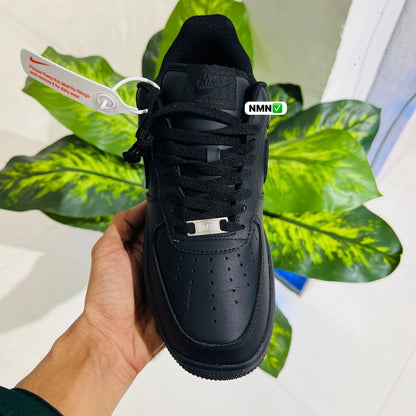 Shoes nike airforce 1 tripple black