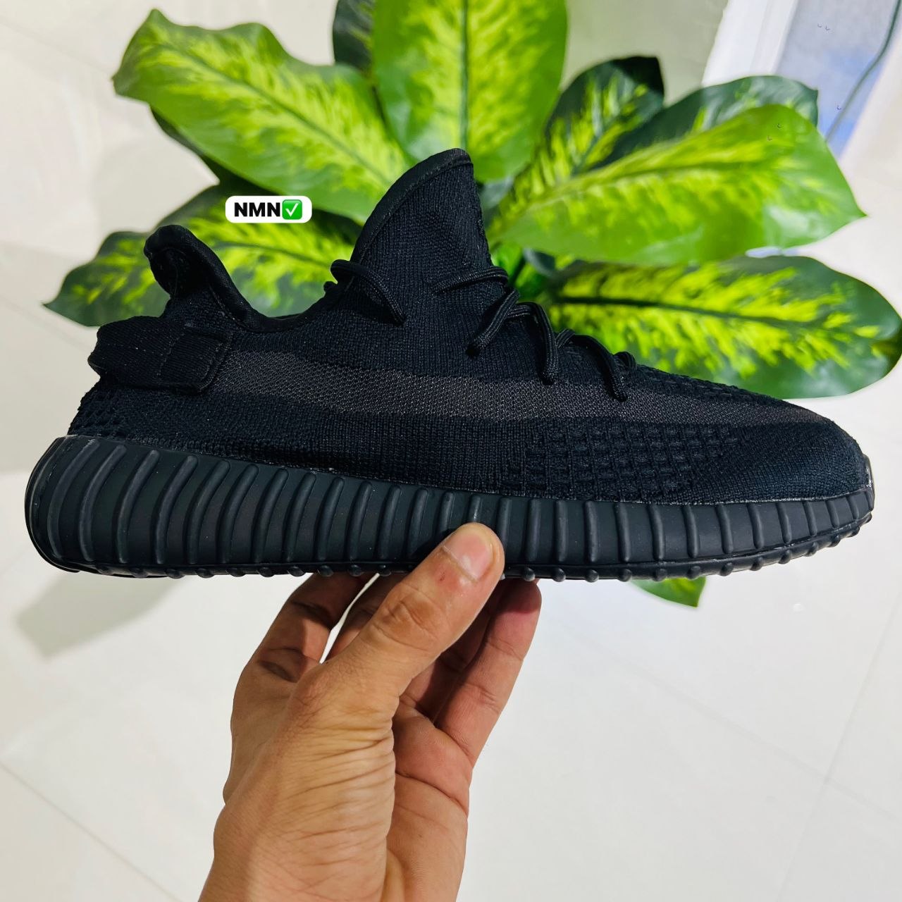 Shoes adidas yeezy 350 black