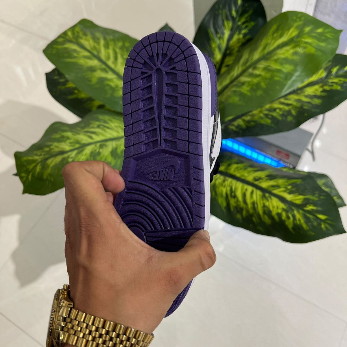 Shoes nike air jordan 1 low purple black