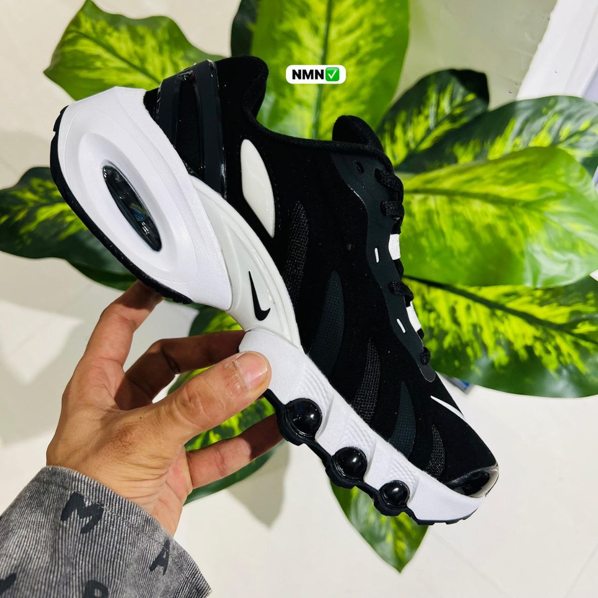 Shoes nike air max black white