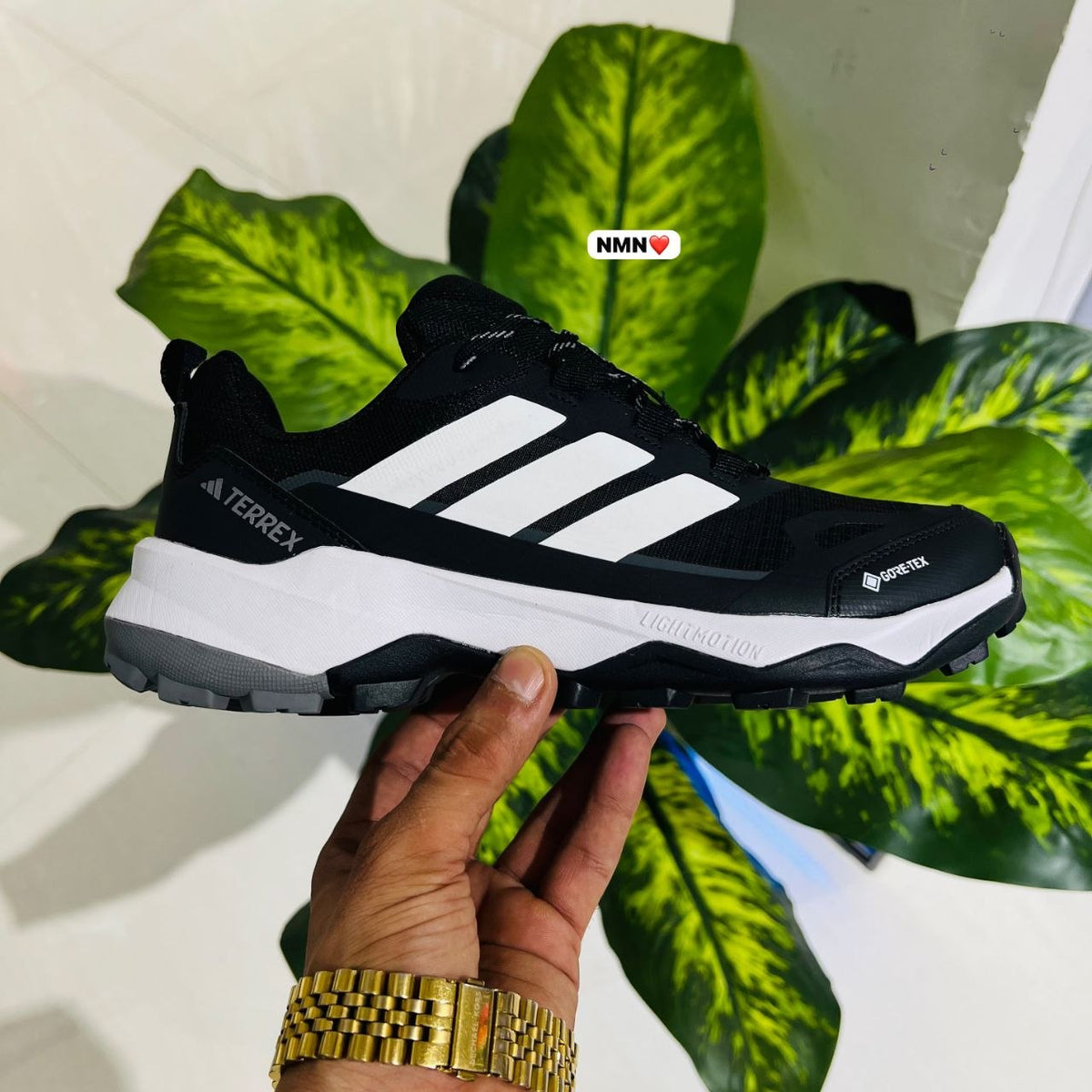 Shoes Adidas black white1