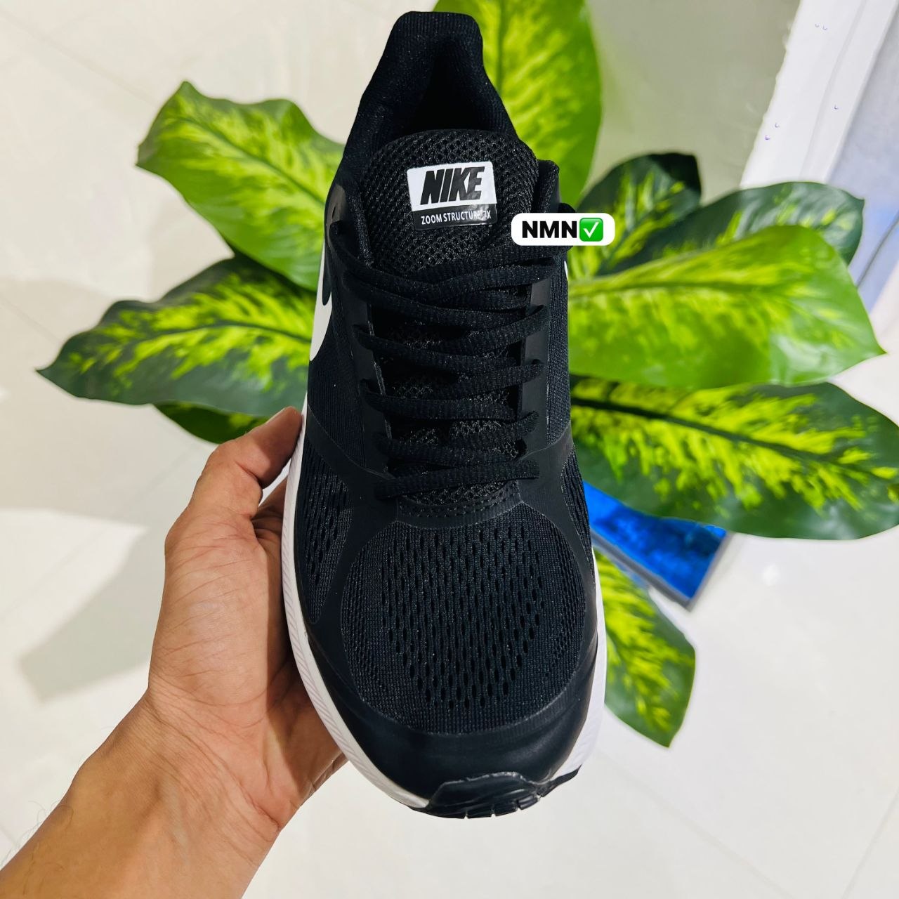 Shoes nike guider run black white