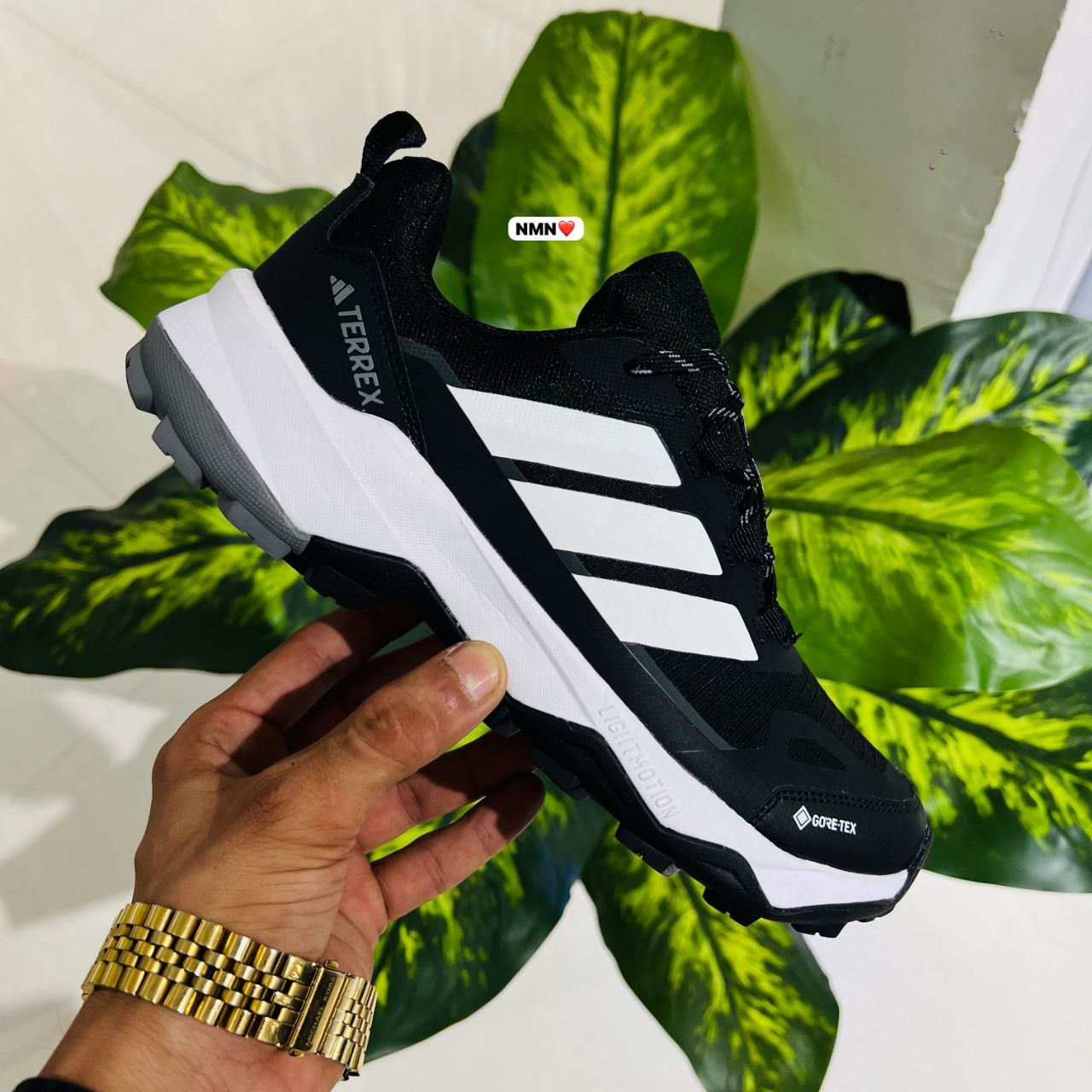 Shoes Adidas black white1