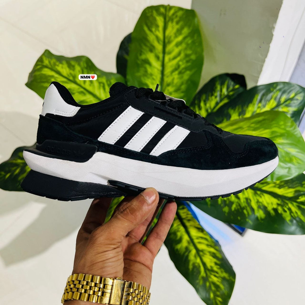 Shoes Adidas black white
