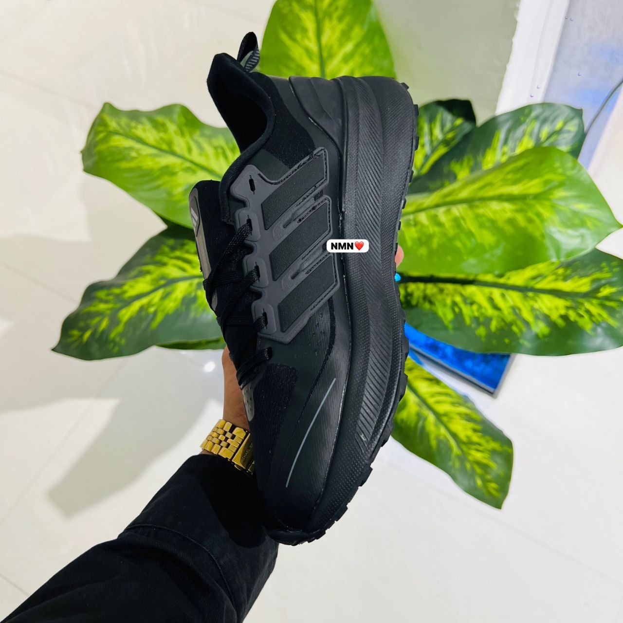 Shoes Adidas black