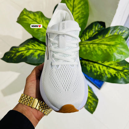 Shoes Brooks white. Running. Sports