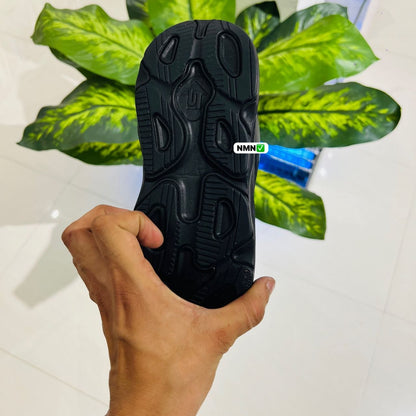 Shoes skechers run black