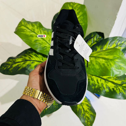 Shoes Adidas black white
