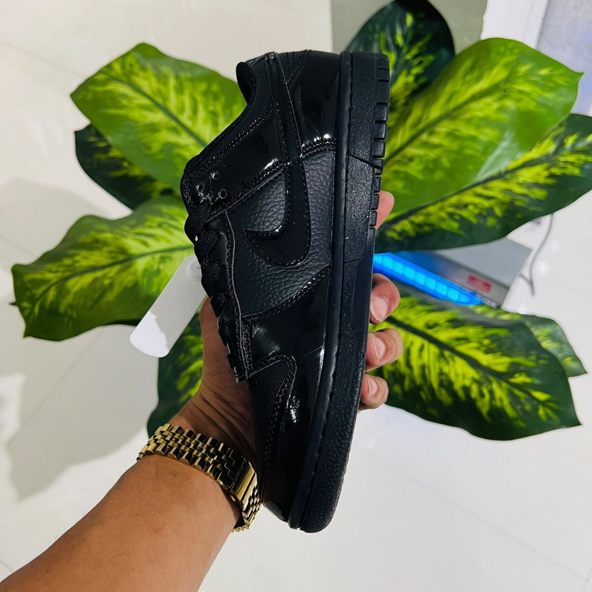 Shoes nike sb dunk low painted black