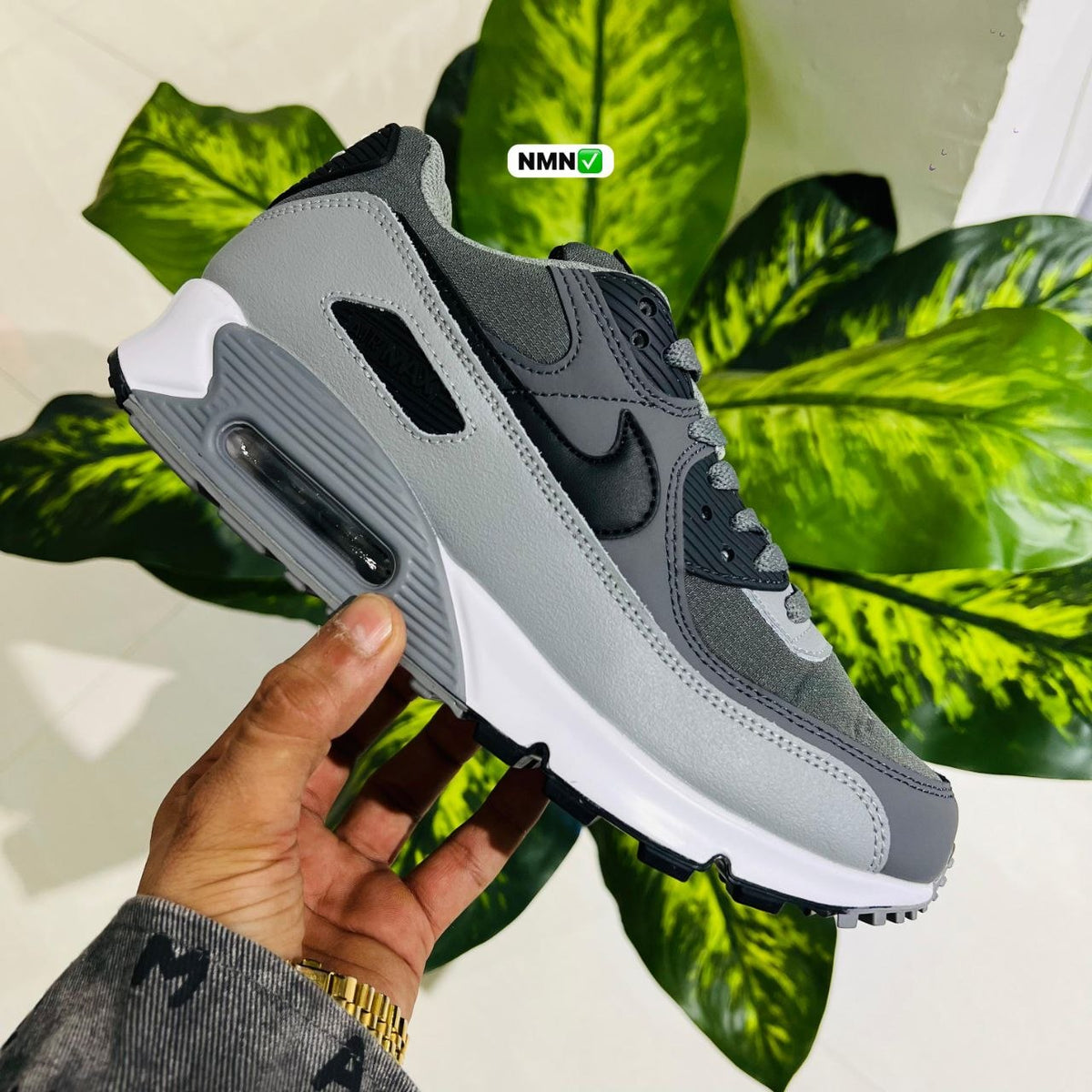 Shoes nike air max grey