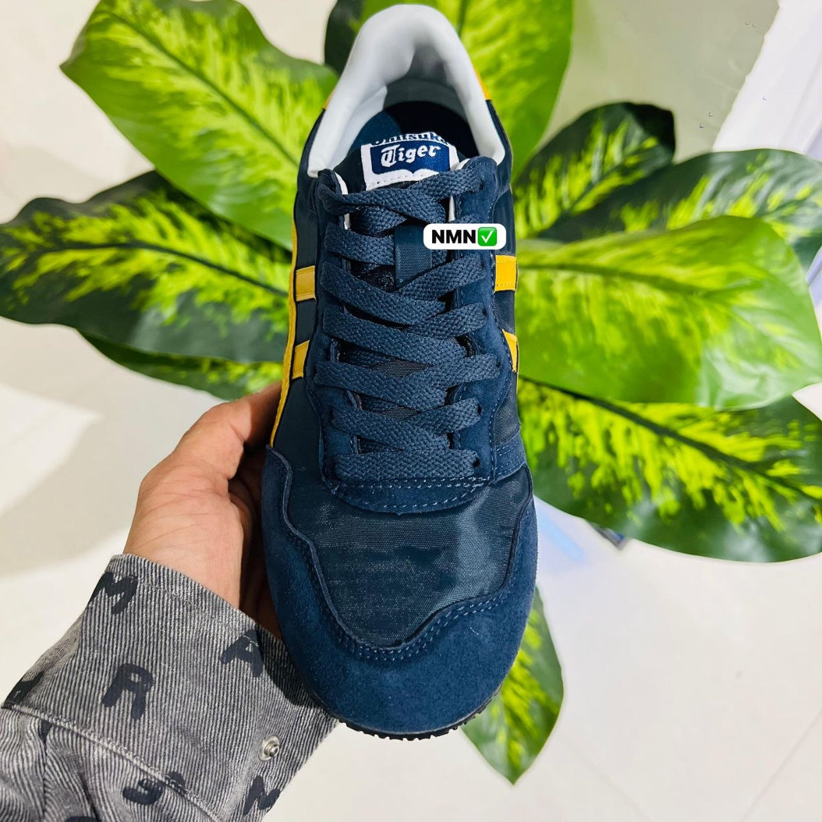 Shoes tiger blue yellow