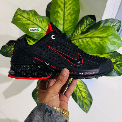 Shoes nike air max dn8 black red