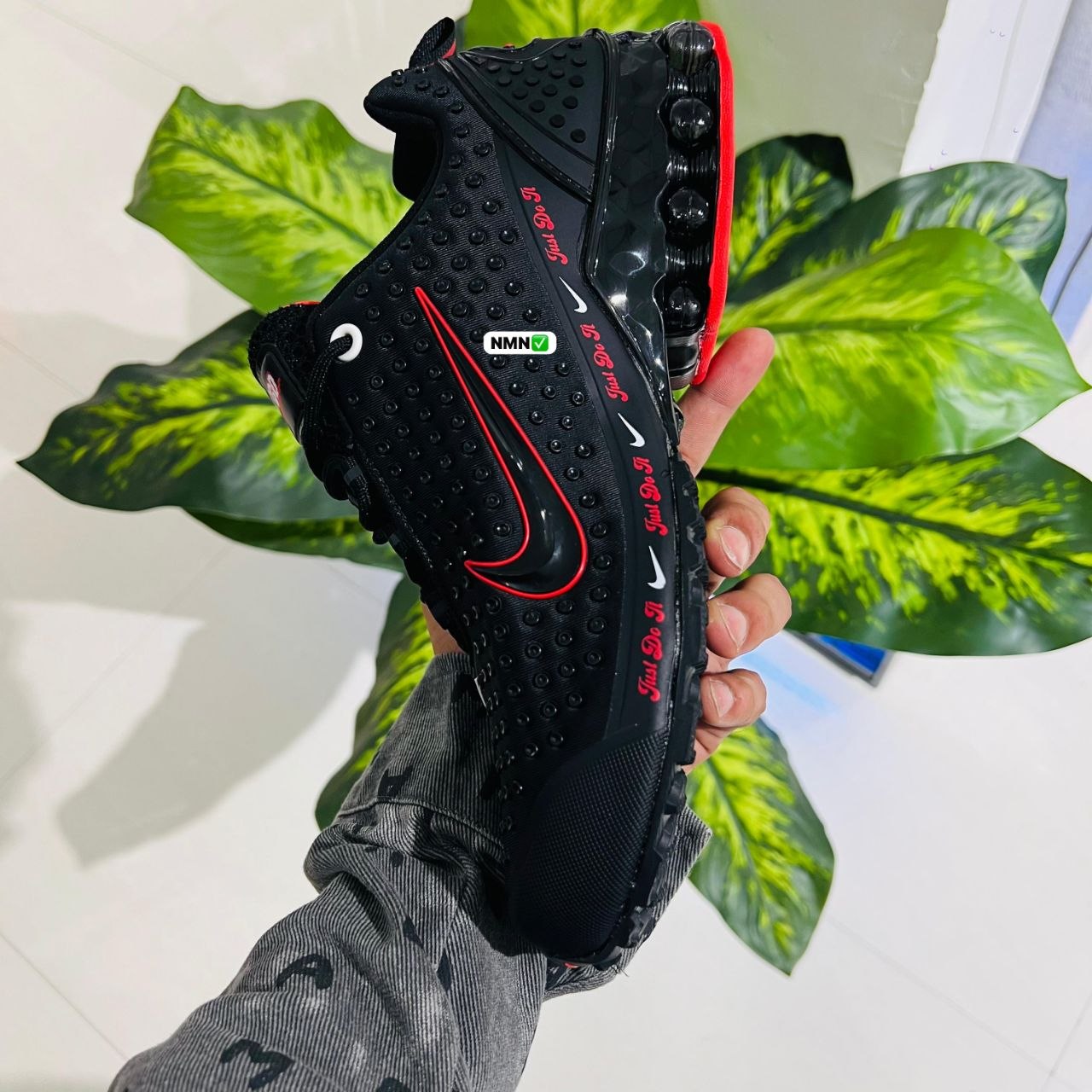Shoes nike air max dn8 black red