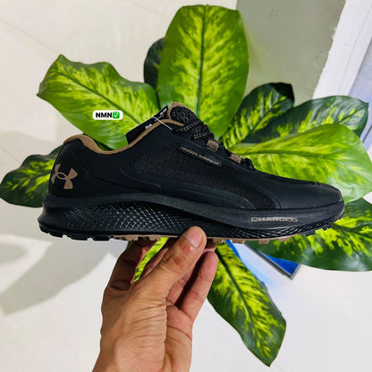 Shoes under armour black brown