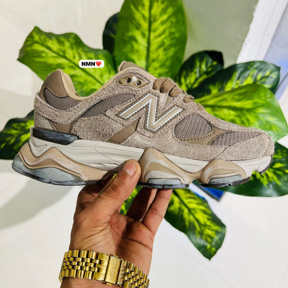 Shoes New balance 9060 brown