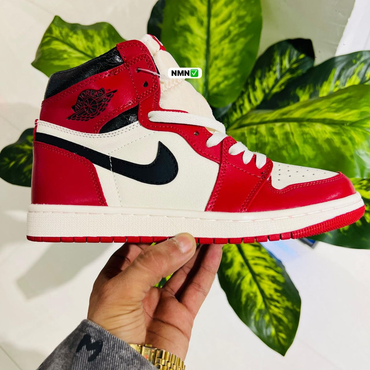 Shoes nike air jordan 1 high red white