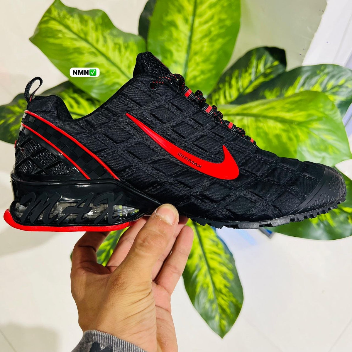 Shoes nike air max black red