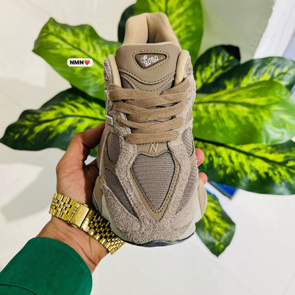Shoes New balance 9060 brown