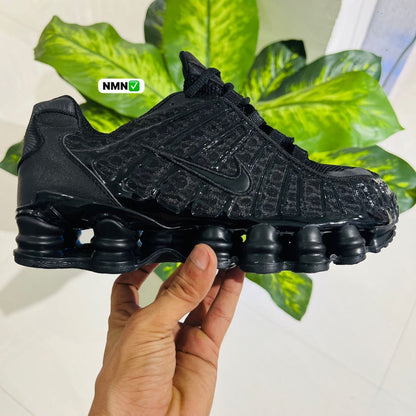 Shoes nike shox black