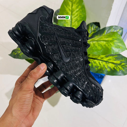 Shoes nike shox black