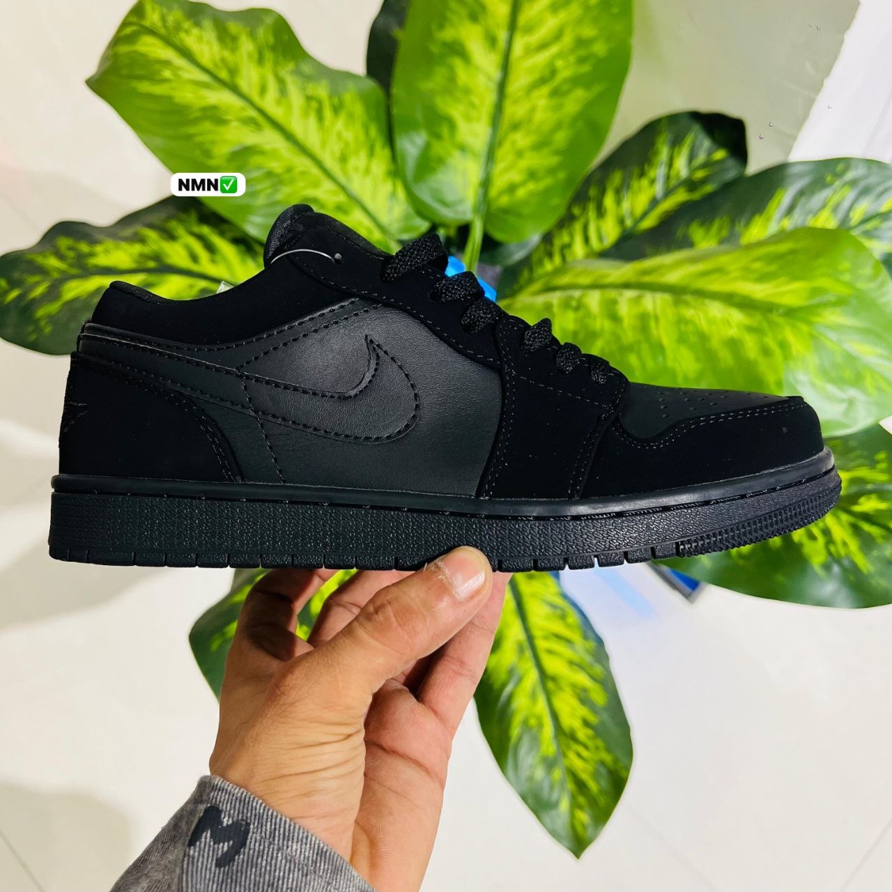 Shoes nike air jordan 1 low suede leather black