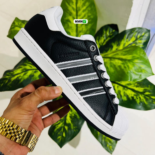 Shoes adidas superstar black white