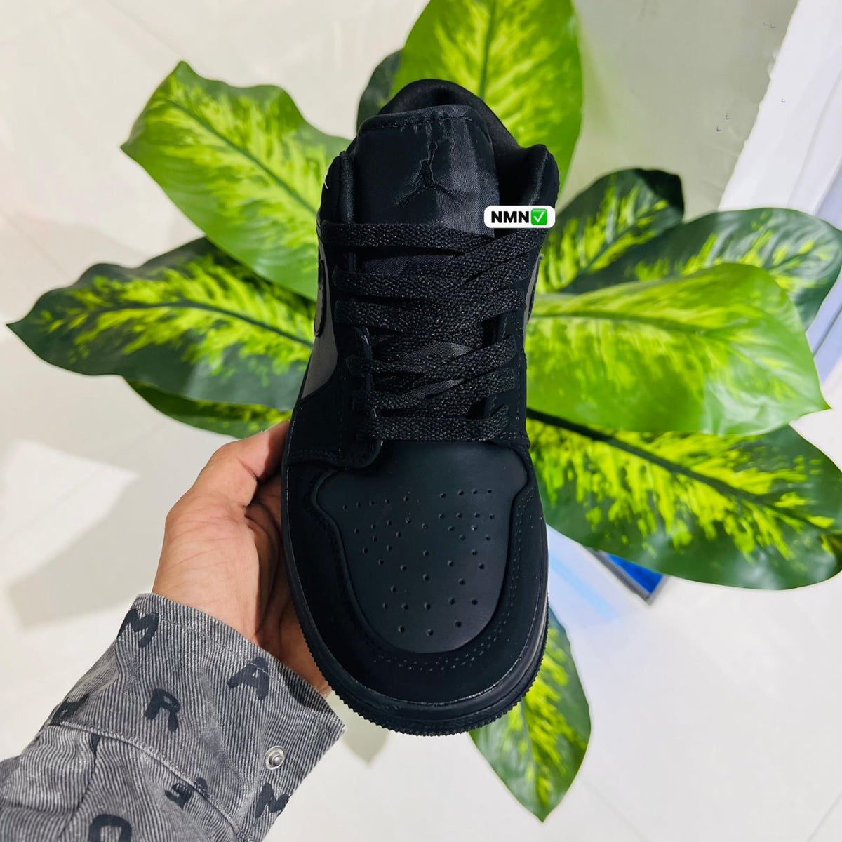 Shoes nike air jordan 1 low suede leather black