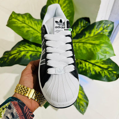 Shoes adidas superstar black white