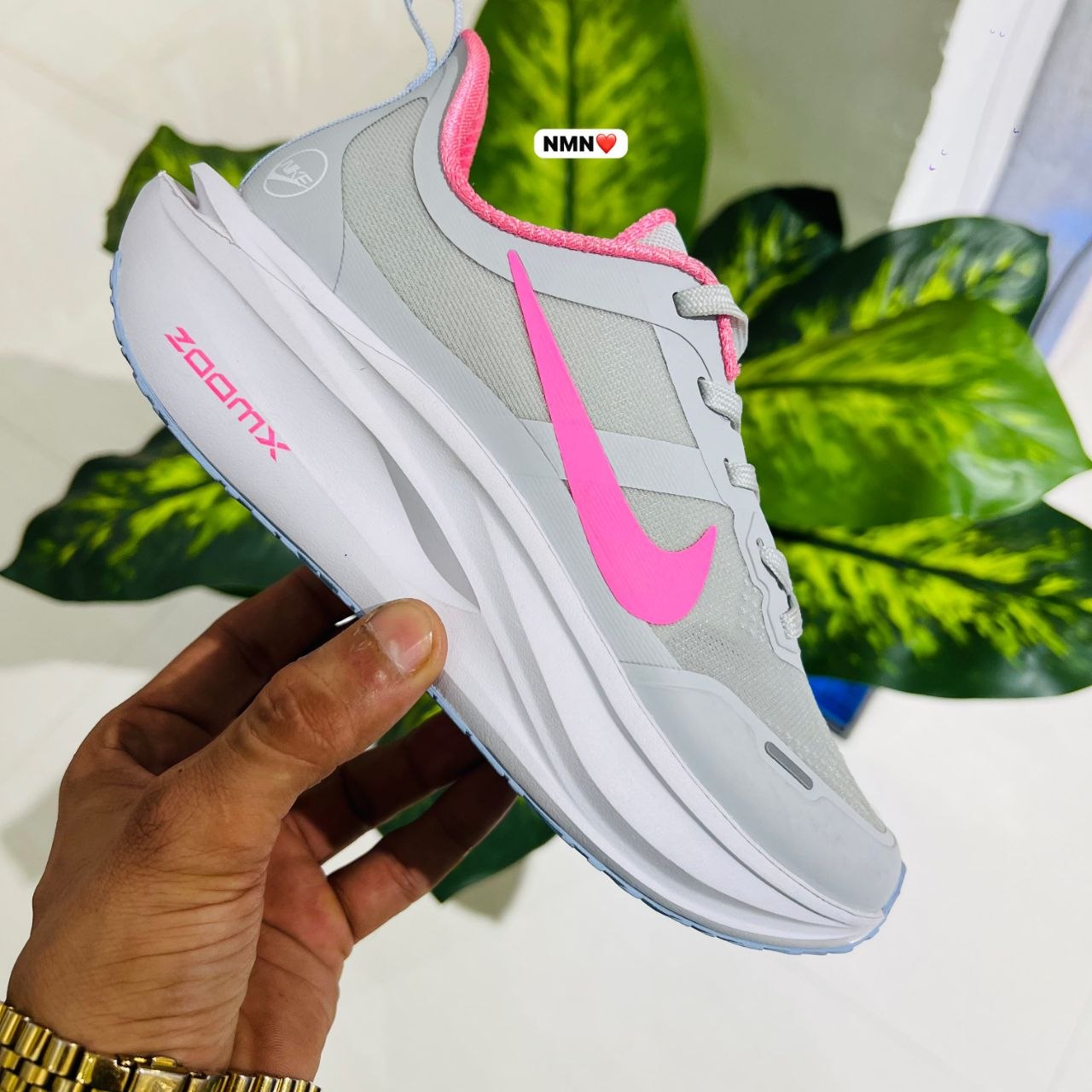 Shoes Nike grey pink.