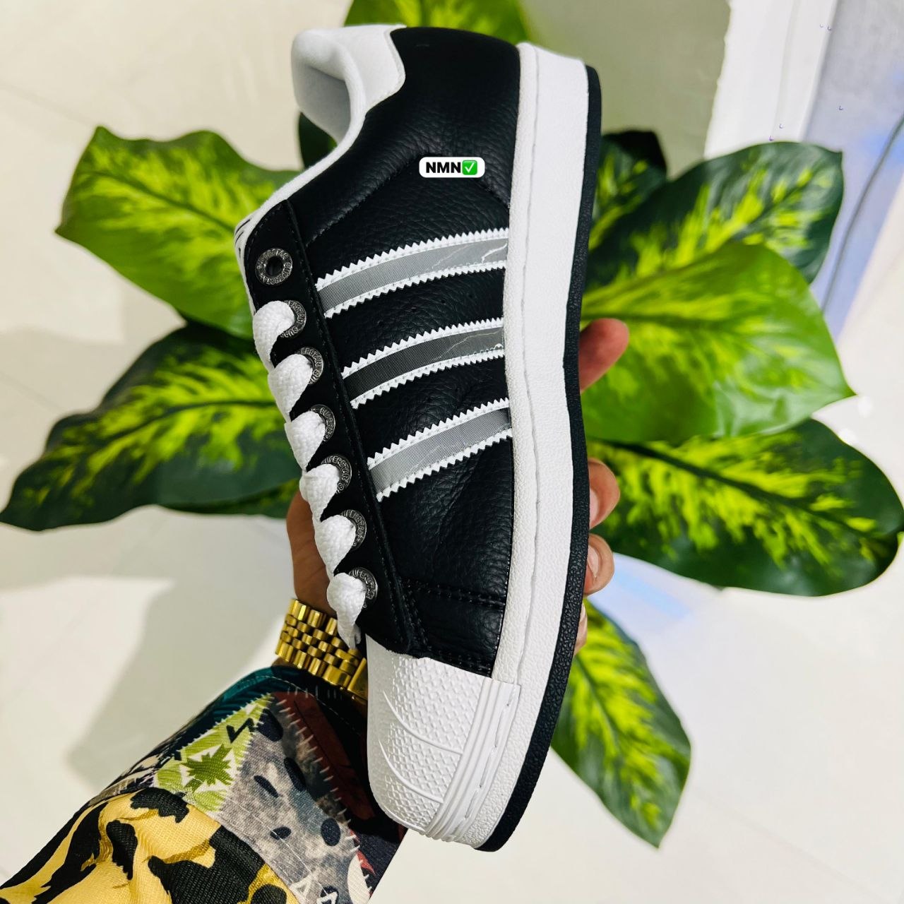 Shoes adidas superstar black white