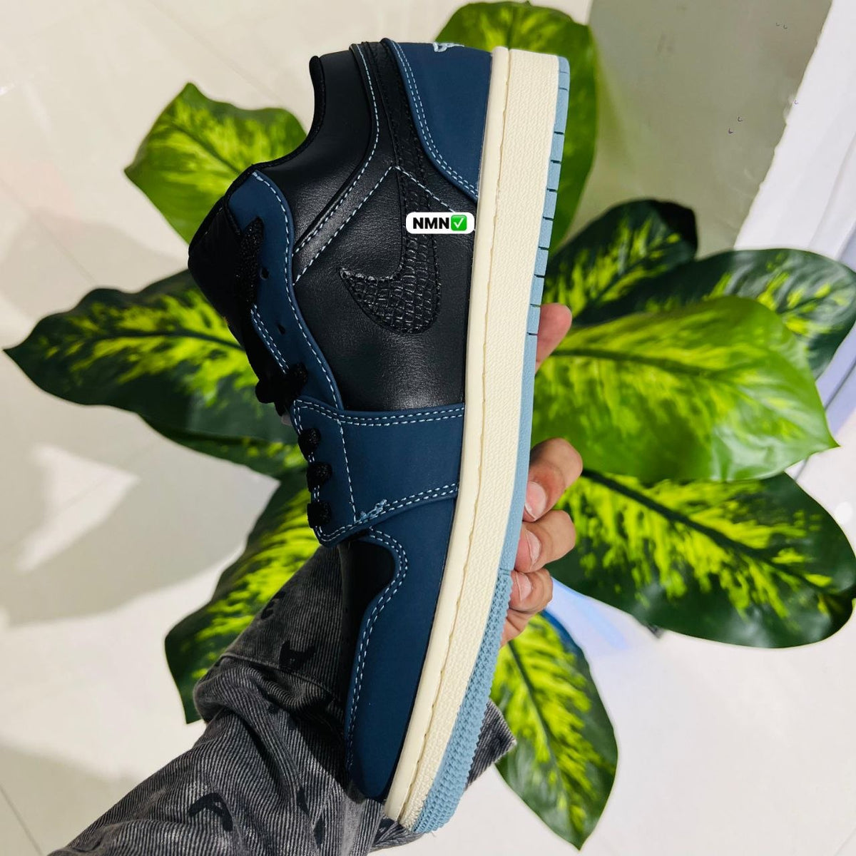 Shoes nike air jordan 1 low blue black