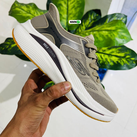 Shoes Skechers max cushion british brown white