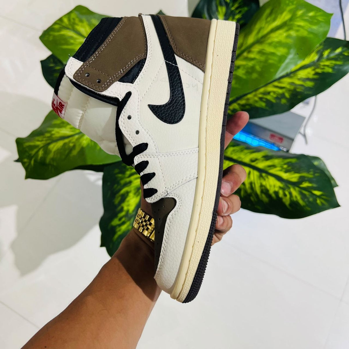Shoes nike air jordan 1 high x travis scott brown british white