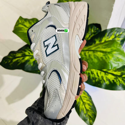 Shoes new balance 530 metallic white