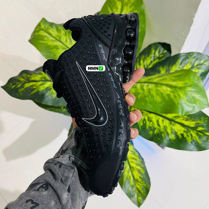 Shoes nike air max dn8 black